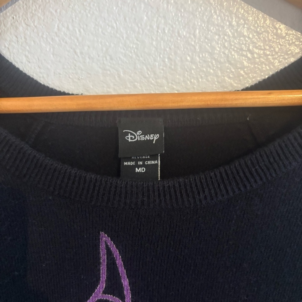 Disney Maleficent Black Sweater Size Medium / Villains Graphic Pullover - Picture 2 of 9